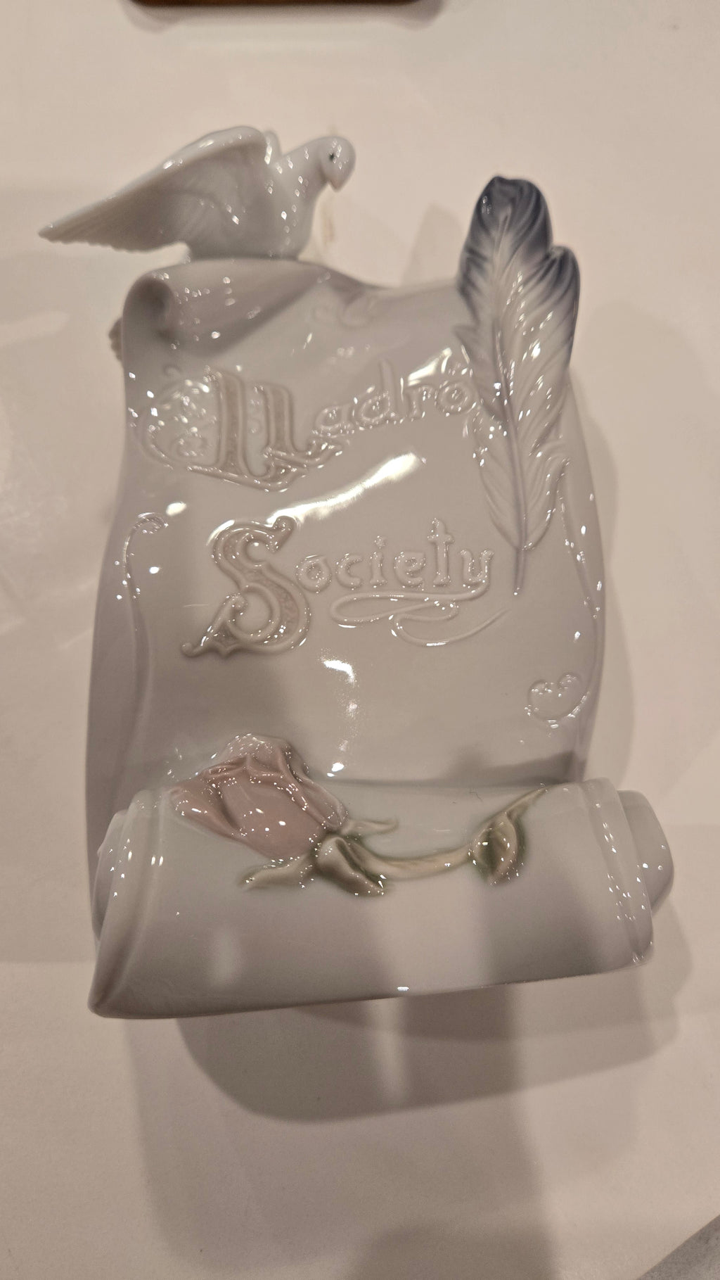 Llardo Members Society Figurine and base